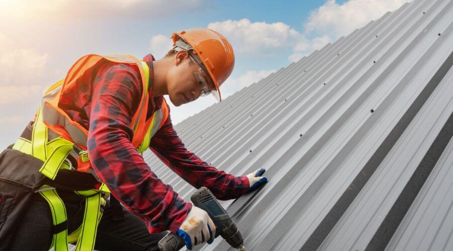 Owens Corning roofing contractor in Jonesville, MI